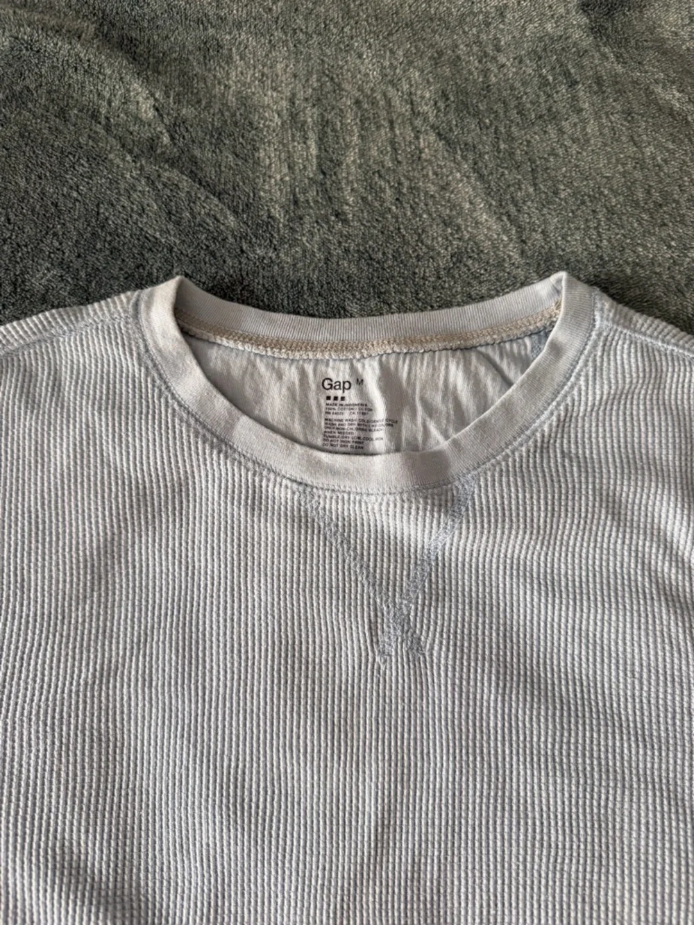 Men's‎ Gap 100% Cotton Baby Blue Waffle Knit Long Sleeve Top Size Medium